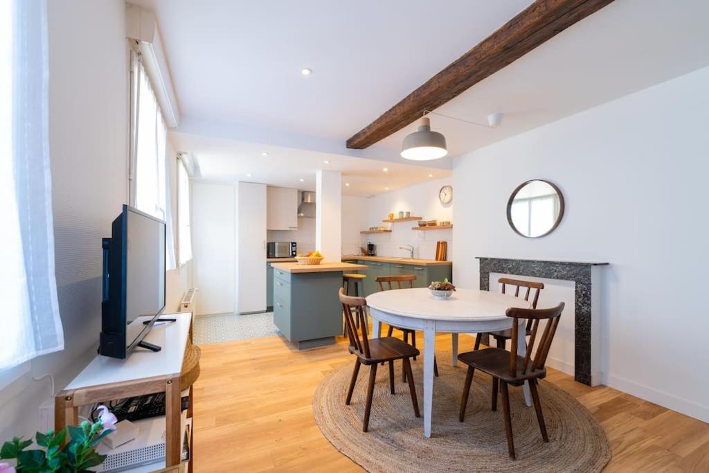 Appartement Meuse & Mono, En Hyper Centre Charleville-Mézières エクステリア 写真